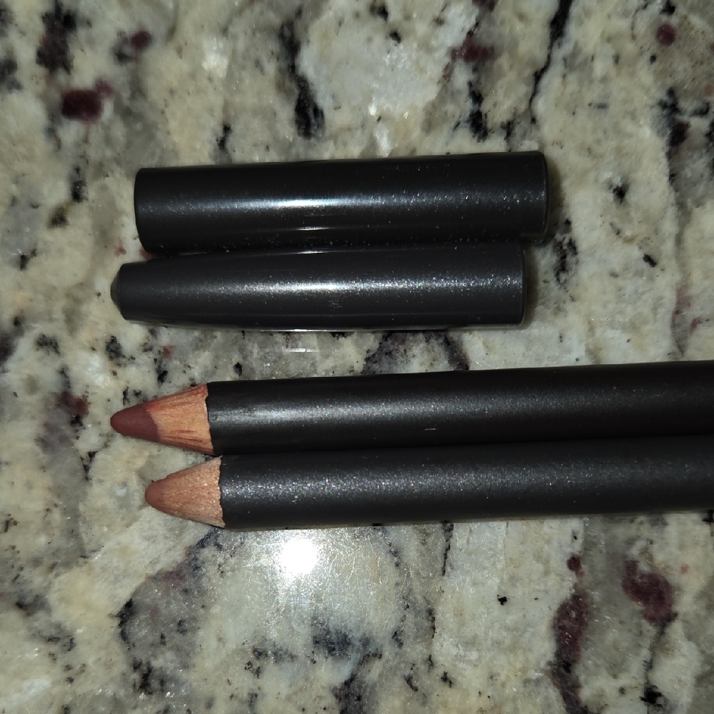 Very Gently Used MAC Cosmetics Lip Liners Bundle - MAHOGANY & BEIGE-TURNER